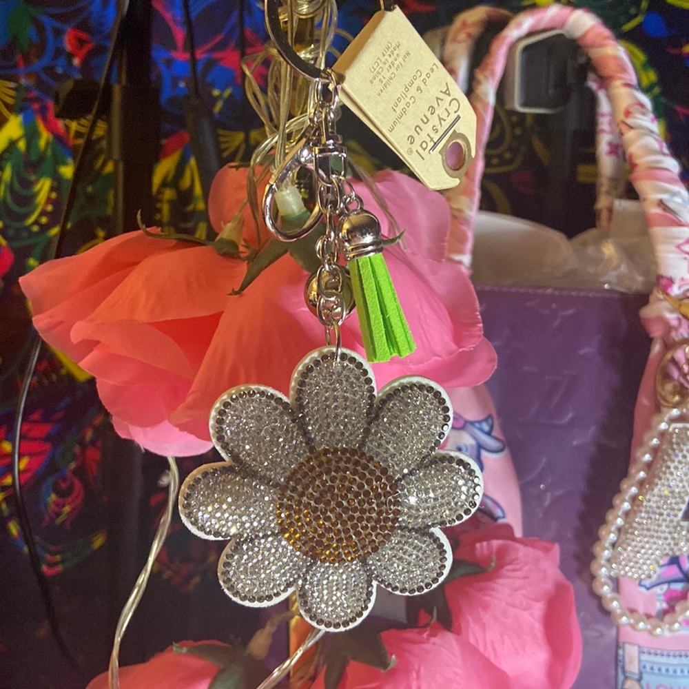 Daisy Flower Bling Purse Charm